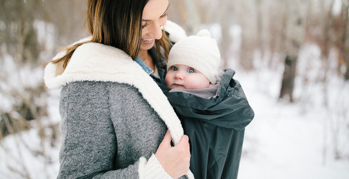 Babytragen im Winter mit Wintercover