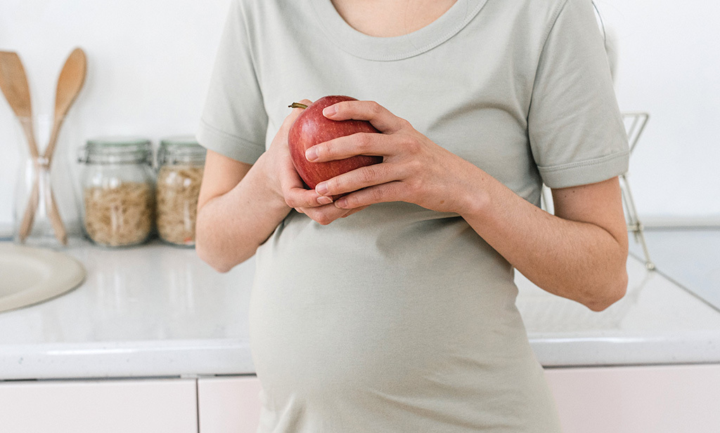 Was darf man während der Schwangerschaft nicht essen und trinken?