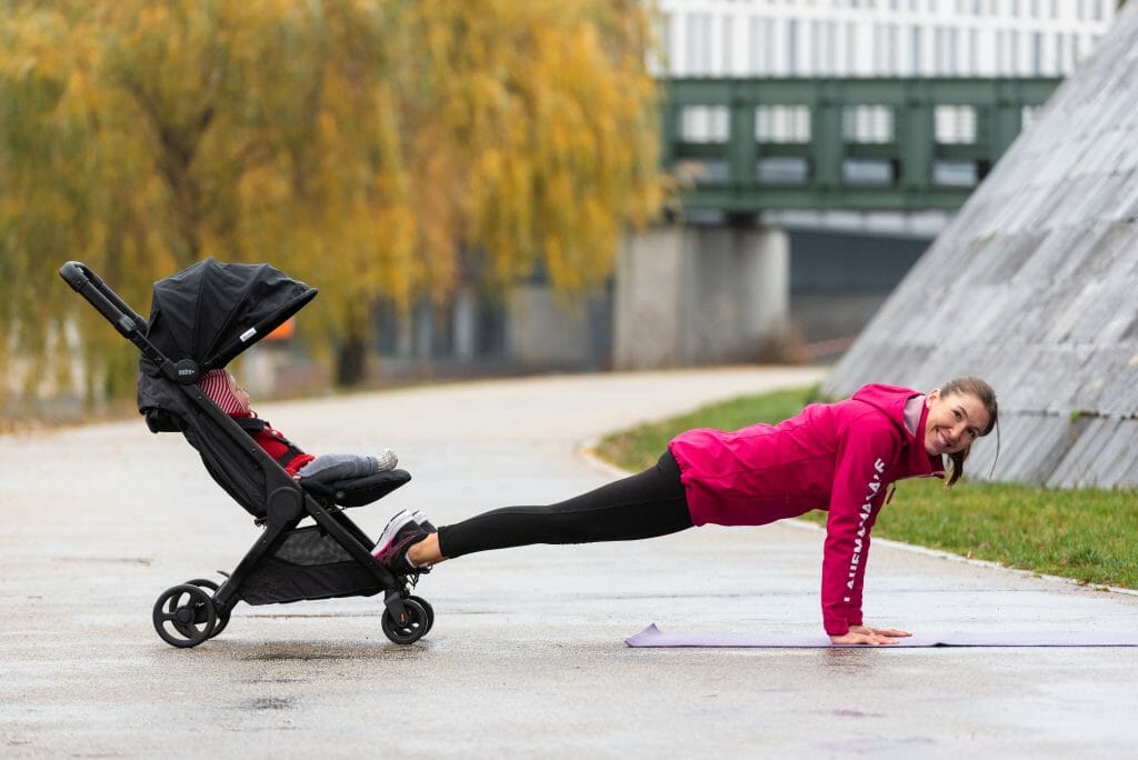 Plank mit Heel-Pull LAUFMAMALAUF und Metro+